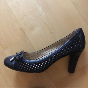 2.5” leather heels